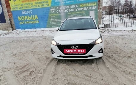 Hyundai Solaris II рестайлинг, 2021 год, 1 700 000 рублей, 2 фотография