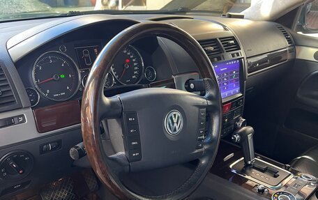 Volkswagen Touareg III, 2005 год, 1 100 000 рублей, 8 фотография