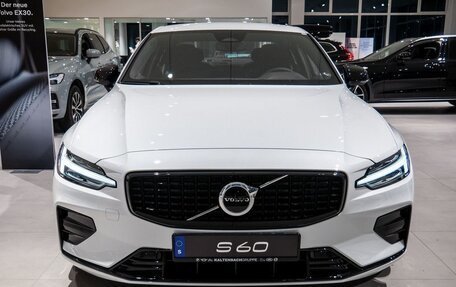 Volvo S60 III, 2023 год, 5 700 000 рублей, 2 фотография