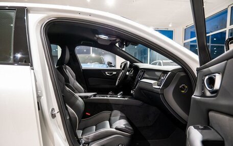 Volvo S60 III, 2023 год, 5 700 000 рублей, 10 фотография