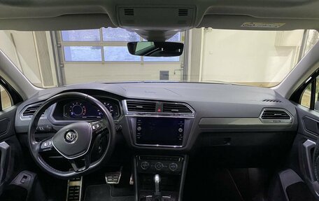 Volkswagen Tiguan II, 2019 год, 2 899 999 рублей, 21 фотография