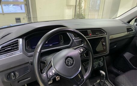 Volkswagen Tiguan II, 2019 год, 2 899 999 рублей, 19 фотография