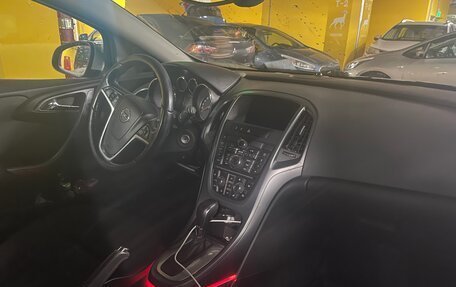 Opel Astra J, 2012 год, 818 000 рублей, 1 фотография