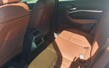 Audi e-tron I, 2022 год, 5 745 000 рублей, 10 фотография