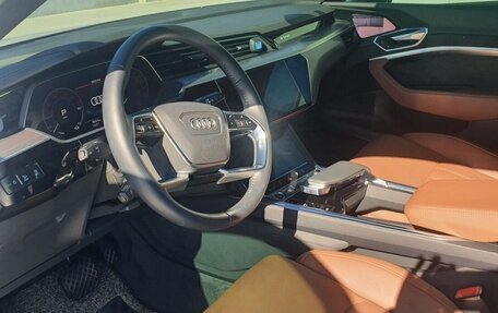 Audi e-tron I, 2022 год, 5 745 000 рублей, 7 фотография