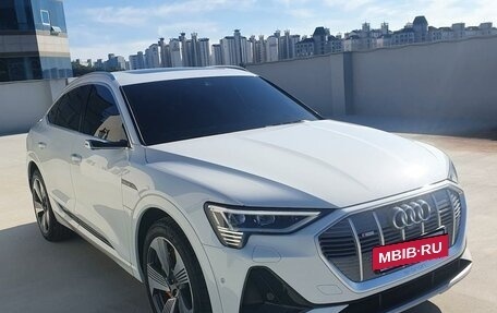 Audi e-tron I, 2022 год, 5 745 000 рублей, 5 фотография