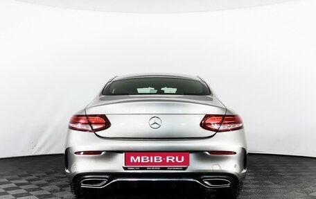 Mercedes-Benz C-Класс, 2018 год, 3 550 000 рублей, 6 фотография