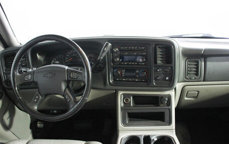 Chevrolet Tahoe II, 2005 год, 1 080 000 рублей, 12 фотография