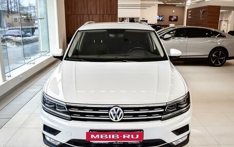 Volkswagen Tiguan II, 2016 год, 2 590 000 рублей, 3 фотография