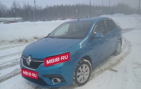 Renault Logan II, 2018 год, 1 100 000 рублей, 1 фотография