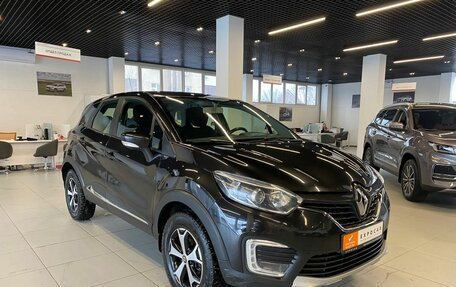 Renault Kaptur I рестайлинг, 2018 год, 1 529 800 рублей, 8 фотография
