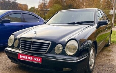 Mercedes-Benz E-Класс, 2001 год, 500 000 рублей, 1 фотография