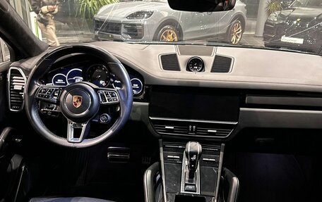 Porsche Cayenne III, 2019 год, 12 990 000 рублей, 7 фотография