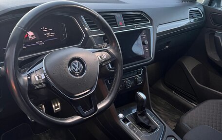 Volkswagen Tiguan II, 2019 год, 2 700 000 рублей, 10 фотография