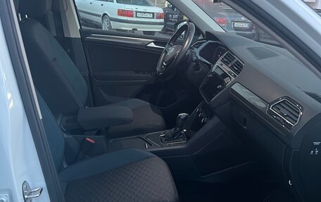 Volkswagen Tiguan II, 2019 год, 2 700 000 рублей, 8 фотография
