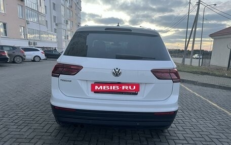 Volkswagen Tiguan II, 2019 год, 2 700 000 рублей, 5 фотография