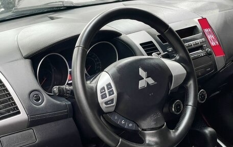 Mitsubishi Outlander III рестайлинг 3, 2011 год, 1 429 000 рублей, 9 фотография