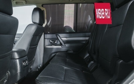 Mitsubishi Pajero IV, 2015 год, 2 618 000 рублей, 10 фотография