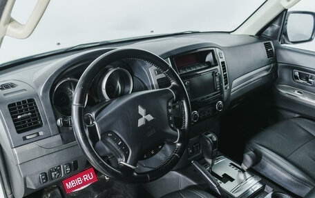 Mitsubishi Pajero IV, 2015 год, 2 618 000 рублей, 16 фотография