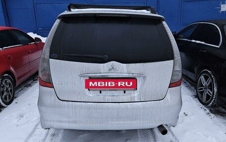 Mitsubishi Grandis, 2006 год, 500 000 рублей, 6 фотография