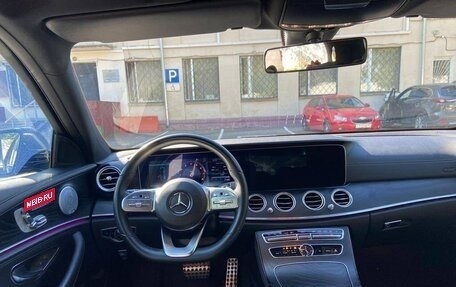 Mercedes-Benz E-Класс, 2019 год, 5 000 000 рублей, 8 фотография