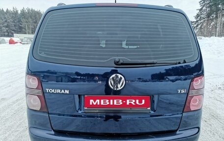 Volkswagen Touran III, 2008 год, 930 000 рублей, 8 фотография