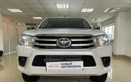 Toyota Hilux VIII, 2023 год, 4 950 000 рублей, 2 фотография