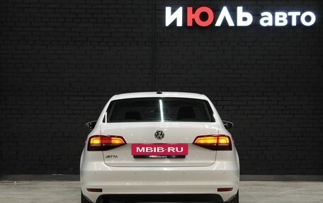 Volkswagen Jetta VI, 2018 год, 1 780 000 рублей, 4 фотография