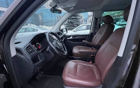 Volkswagen Caravelle T6 рестайлинг, 2015 год, 3 895 500 рублей, 12 фотография