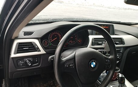 BMW 3 серия, 2016 год, 2 140 000 рублей, 3 фотография