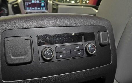 Chevrolet Tahoe IV, 2016 год, 3 750 000 рублей, 24 фотография