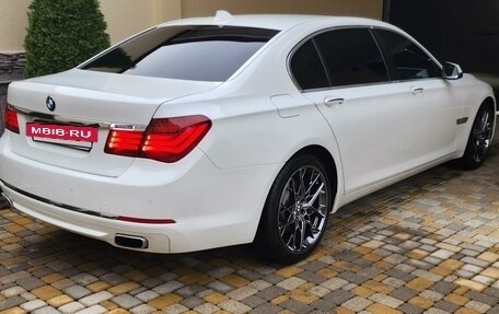 BMW 7 серия, 2012 год, 2 600 000 рублей, 9 фотография