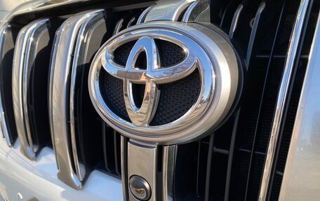 Toyota Land Cruiser Prado 150 рестайлинг 2, 2016 год, 5 500 000 рублей, 10 фотография