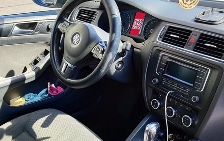 Volkswagen Jetta VI, 2013 год, 1 119 000 рублей, 14 фотография