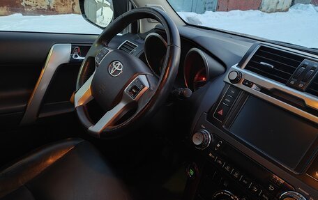 Toyota Land Cruiser Prado 150 рестайлинг 2, 2014 год, 4 750 000 рублей, 10 фотография