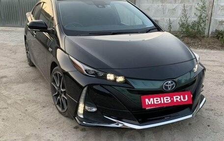 Toyota Prius IV XW50, 2017 год, 2 180 000 рублей, 10 фотография