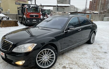 Mercedes-Benz S-Класс, 2008 год, 1 800 000 рублей, 3 фотография