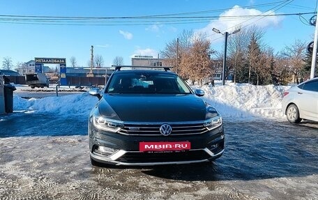 Volkswagen Passat B8 рестайлинг, 2017 год, 2 595 000 рублей, 2 фотография