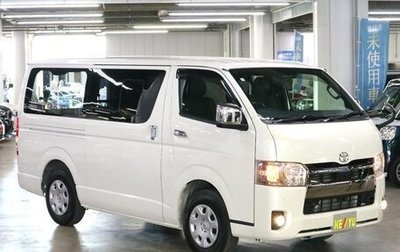Toyota HiAce H200, 2021 год, 3 600 000 рублей, 1 фотография