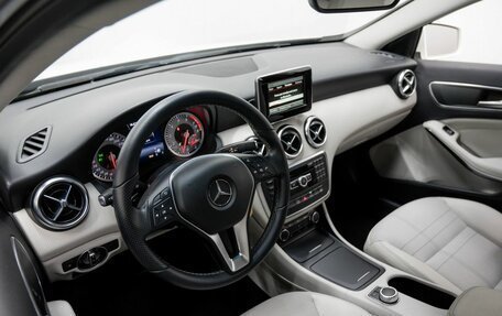 Mercedes-Benz A-Класс, 2013 год, 1 299 000 рублей, 17 фотография