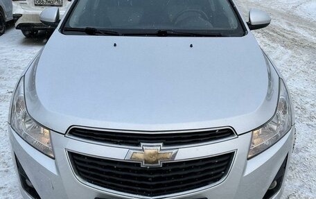 Chevrolet Cruze II, 2013 год, 820 000 рублей, 3 фотография