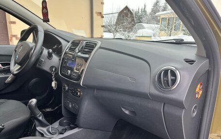 Renault Sandero II рестайлинг, 2018 год, 1 250 000 рублей, 17 фотография