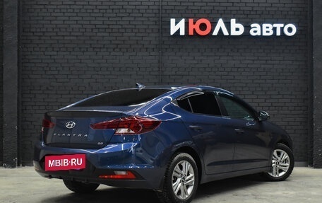 Hyundai Elantra VI рестайлинг, 2019 год, 1 800 000 рублей, 8 фотография