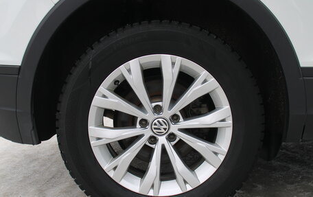 Volkswagen Tiguan II, 2020 год, 2 335 000 рублей, 7 фотография