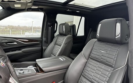 Cadillac Escalade V, 2023 год, 15 300 000 рублей, 10 фотография