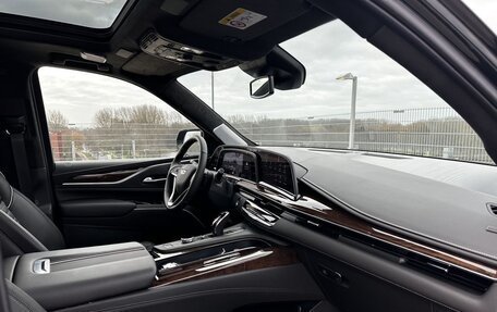 Cadillac Escalade V, 2023 год, 15 300 000 рублей, 12 фотография