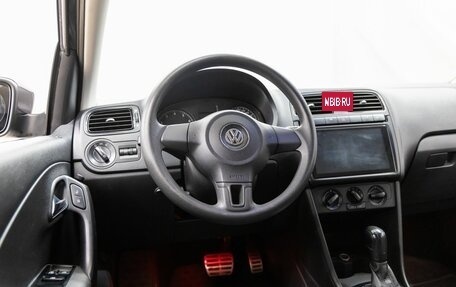 Volkswagen Polo VI (EU Market), 2013 год, 938 000 рублей, 16 фотография