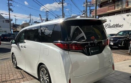 Toyota Alphard, 2024 год, 13 600 000 рублей, 3 фотография