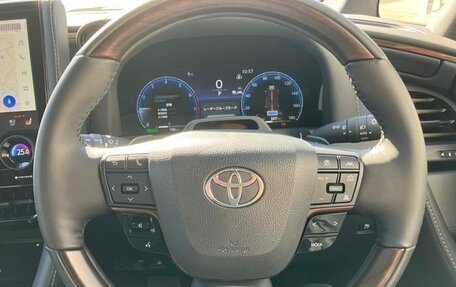 Toyota Alphard, 2024 год, 13 600 000 рублей, 30 фотография