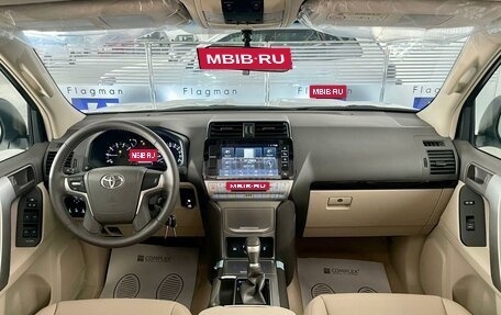 Toyota Land Cruiser Prado 150 рестайлинг 2, 2022 год, 7 650 000 рублей, 15 фотография